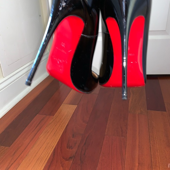 Christian Louboutin so kate size 39 (US 8) - Picture 5 of 8